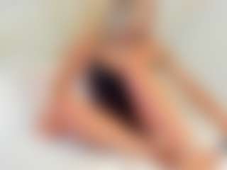 EllisaCherry's Live Sex Cam Show
