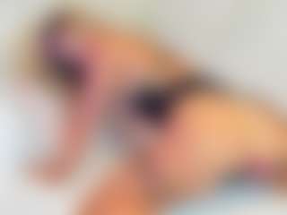 EllisaCherry's Live Sex Cam Show
