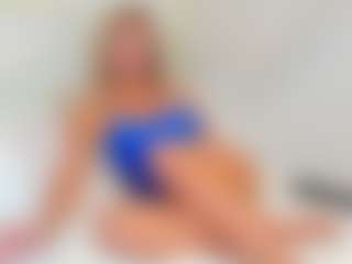 EllisaCherry's Live Sex Cam Show