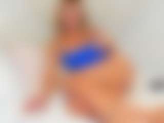 Live cam show with EllisaCherry - Fingering MILF on Fling VIP Chat