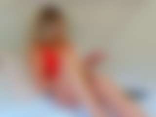 Live cam show with EllisaCherry - Public on Camsoda