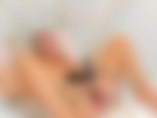 EllisaCherry's Live Sex Cam Show