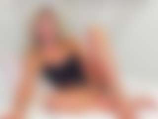 Live-camshow met EllisaCherry - Nipple Piercings op Camsoda
