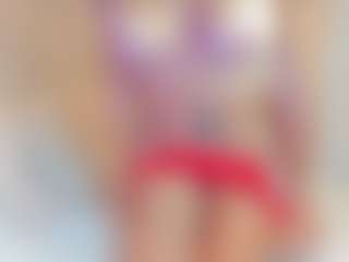 Live cam show with EllisaCherry - BBW on xDating