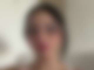 Kira Lopez's Live Sex Cam Show