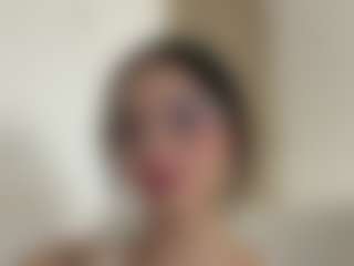 Live cam show with Kira Lopez - Big Ass on pussylord.com