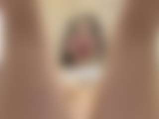 Live cam show with Kira Lopez - Toys on livesexfox.com