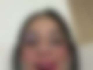 Live cam show with Kira Lopez - Toys on Soda Cam | colombia