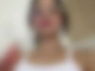 Live cam show with Kira Lopez - Latina on pussylord.com | colombia