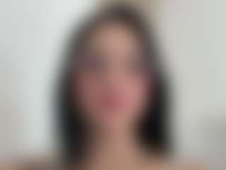 Kira Lopez's Live Sex Cam Show