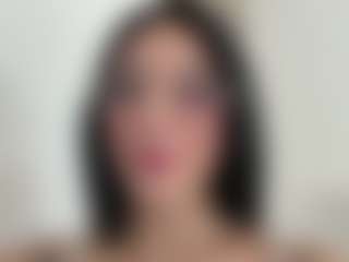 Kira Lopez's Live Sex Cam Show
