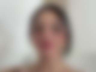 Kira Lopez's Live Sex Cam Show
