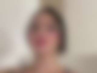 Kira Lopez's Live Sex Cam Show