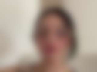 Kira Lopez's Live Sex Cam Show