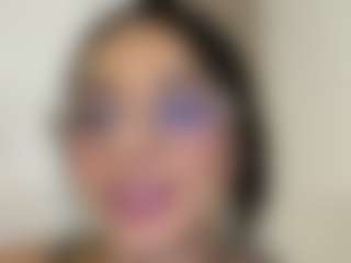 Kira Lopez's Live Sex Cam Show