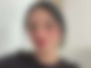 Kira Lopez's Live Sex Cam Show