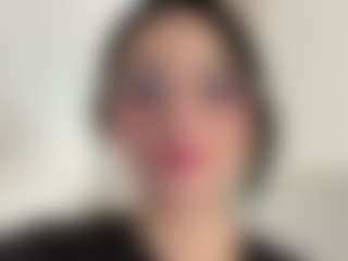 Kira Lopez's Live Sex Cam Show