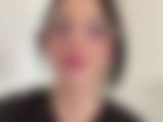 Kira Lopez's Live Sex Cam Show