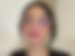 Kira Lopez's Live Sex Cam Show