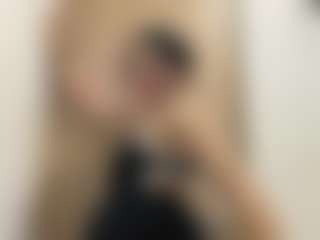 Kira Lopez's Live Sex Cam Show