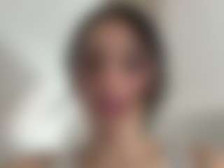 Kira Lopez's Live Sex Cam Show