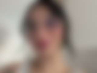 Kira Lopez's Live Sex Cam Show