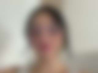 Kira Lopez's Live Sex Cam Show