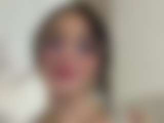 Kira Lopez's Live Sex Cam Show