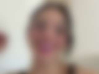 Kira Lopez's Live Sex Cam Show
