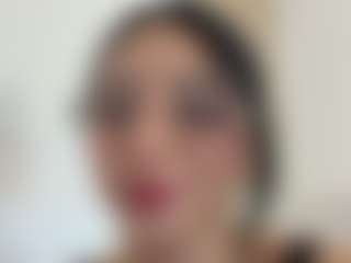 Kira Lopez's Live Sex Cam Show
