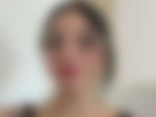 Kira Lopez's Live Sex Cam Show