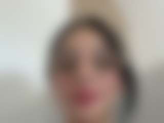 Kira Lopez's Live Sex Cam Show