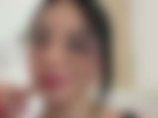 Kira Lopez's Live Sex Cam Show