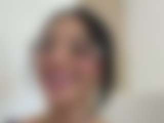 Kira Lopez's Live Sex Cam Show