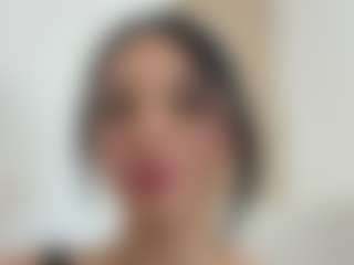 Kira Lopez's Live Sex Cam Show