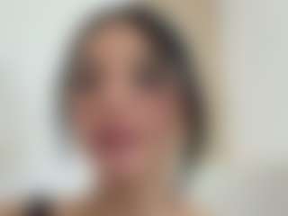 Kira Lopez's Live Sex Cam Show