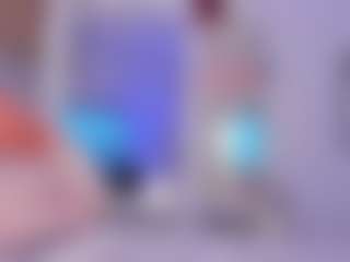 Kira Lopez's Live Sex Cam Show