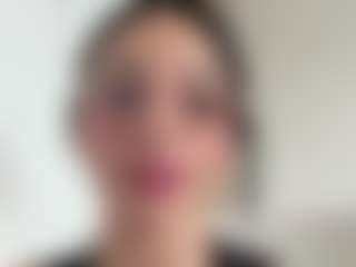 Kira Lopez's Live Sex Cam Show