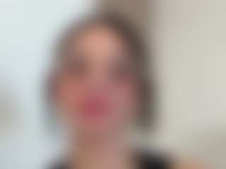 Kira Lopez's Live Sex Cam Show