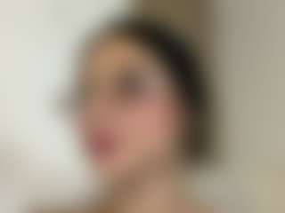Kira Lopez's Live Sex Cam Show