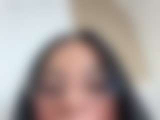 Live cam show with Kira Lopez - Amateur on Mixed Magazine Live