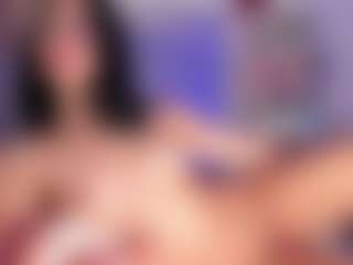 Live cam show with Kira Lopez - Lovense on CamClone
