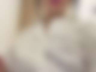 Kira Lopez's Live Sex Cam Show