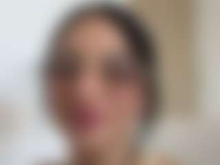 Kira Lopez's Live Sex Cam Show