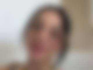 Kira Lopez's Live Sex Cam Show