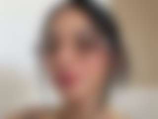 Kira Lopez's Live Sex Cam Show
