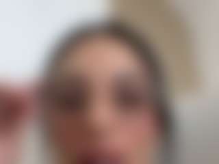 Kira Lopez's Live Sex Cam Show