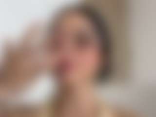 Kira Lopez's Live Sex Cam Show