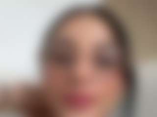 Kira Lopez's Live Sex Cam Show