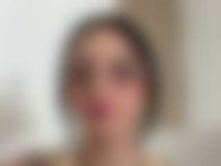 Kira Lopez's Live Sex Cam Show